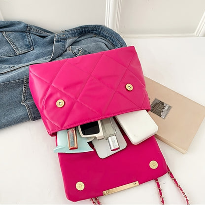 Women's Quilted Crossbody Bag - Adjustable Chain Strap, Zipper Closure, Spacious Casual Fashion Shoulder Bag, Durable Material, Urban Style, Ladies Handbag. Perfect for Daily Outings, Travel, Commuting, Dates, Shopping, and P