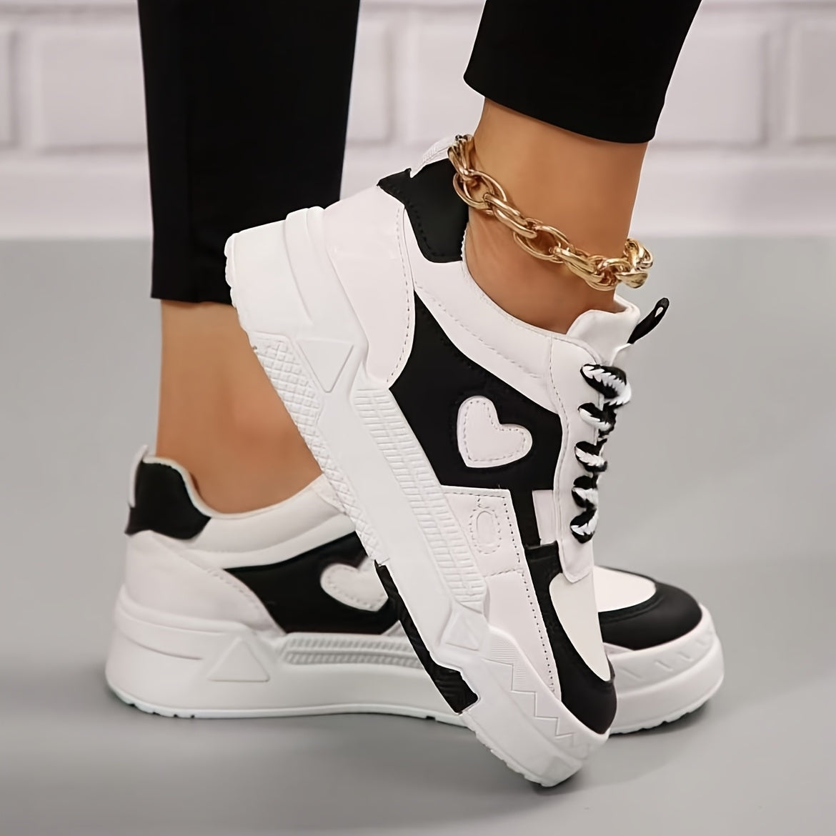 Women's Fashionable Black & White Heart-Patterned Sneakers - Thick Sole, Lace-Up Casual Shoes with Non-Slip Rubber Sole for All Seasons
