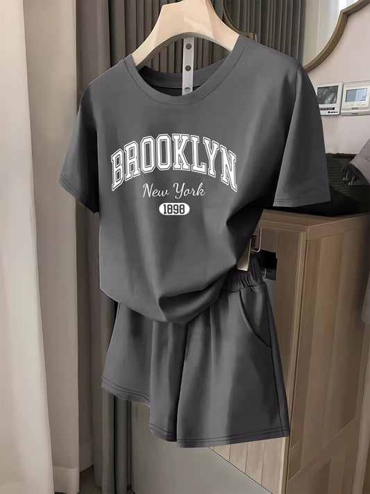 BROOKLYN letter print երկհատ հավաքածու, կարճաթև շապիկ և շորտեր, կանացի հագուստ