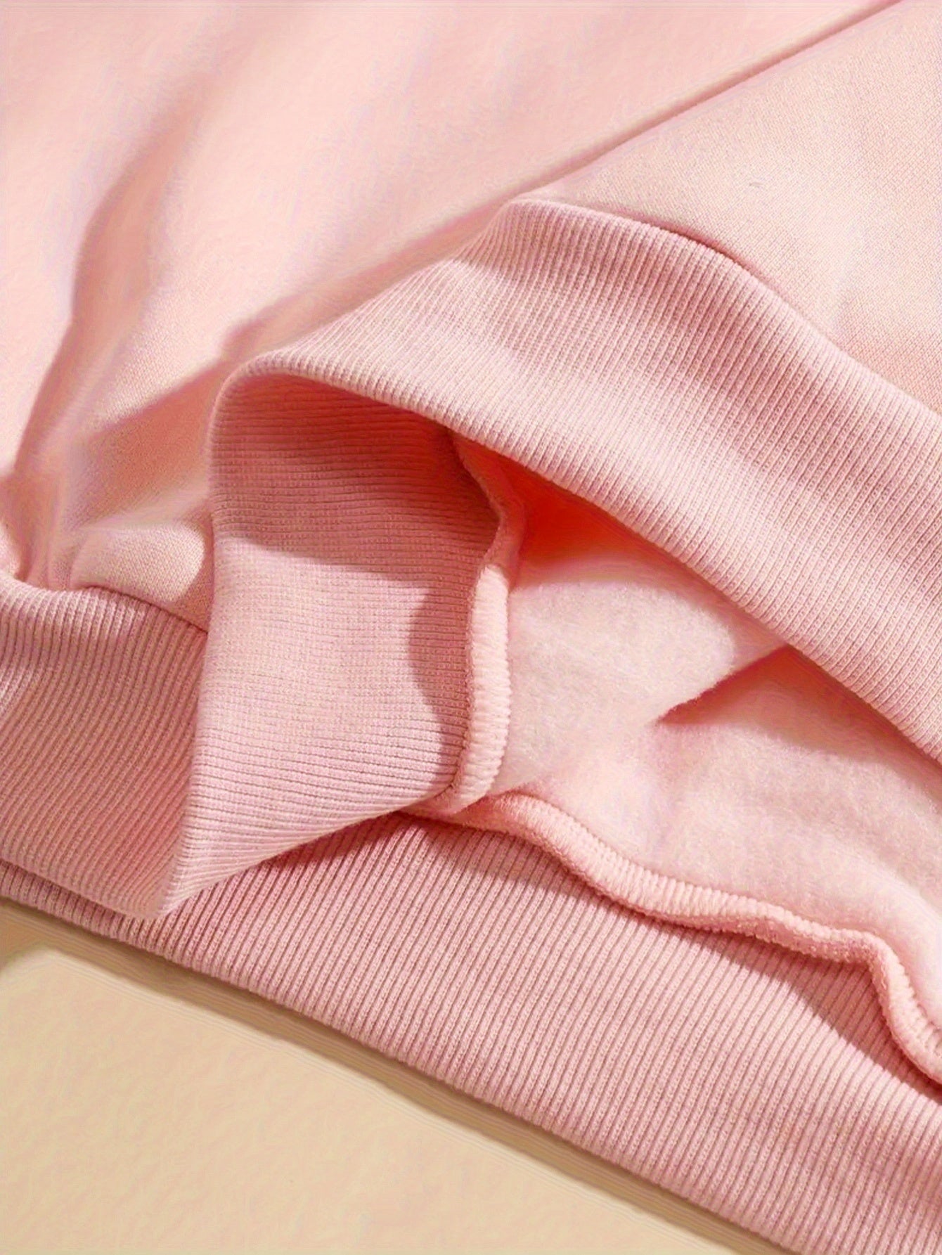 Women'S Christmas Letter Print Crew Neck Pullover Sweatshirt - Elegant Casual Long Sleeve Fleece-Lined Top with Festive Santa Hat & Star Design, All-Season Comfort for Holiday & Casual Attire, Christmas Sweatshirts, Seasonal