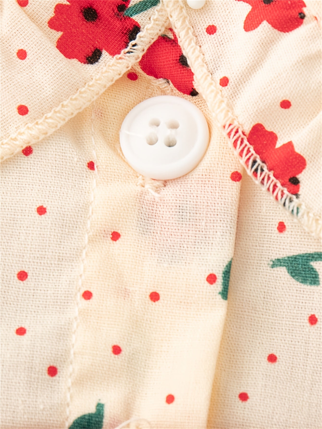 Կարմիր և սպիտակ պուանսետիայով և աստղերի նախշերով զգեստ՝ ծալքավոր օձիքով և ժանյակե զարդանախշով - Երկար թևքերով A-գծով ձմեռային երեկույթի զգեստ Սուրբ Ծննդյան, Նոր տարվա, լուսանկարահանումների համար - Կարճ փափուկ զգեստ (ձեռքով լվացվող հագուստ)