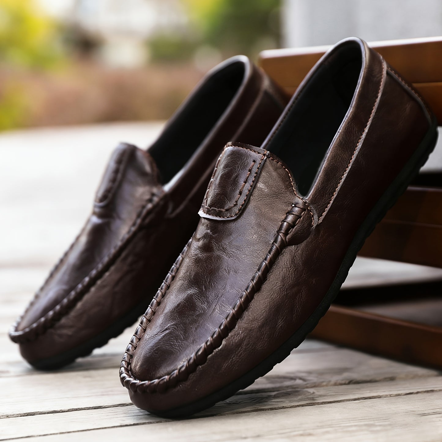 Unisex Solid Color Slip-On Business Casual Shoes for All Seasons