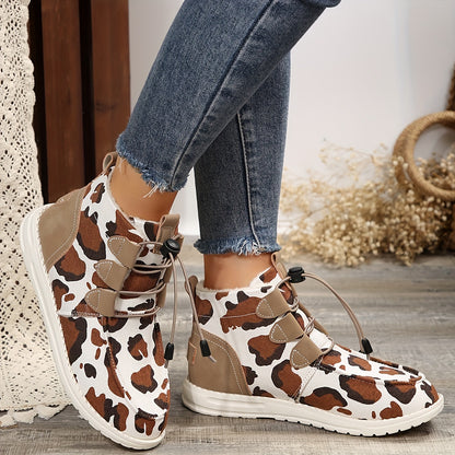 Կանացի հարմարավետ ձմեռային կոշիկներ - Հարմարավետ, սահելով հագնվող, միջին բարձրության կոշիկներ հաստ ներբանով, կլոր քթով, սպիտակ և սև ժանյակավոր դիզայնով - Իդեալական են ցուրտ եղանակի, ձյան և ձմեռային կոշիկների համար: