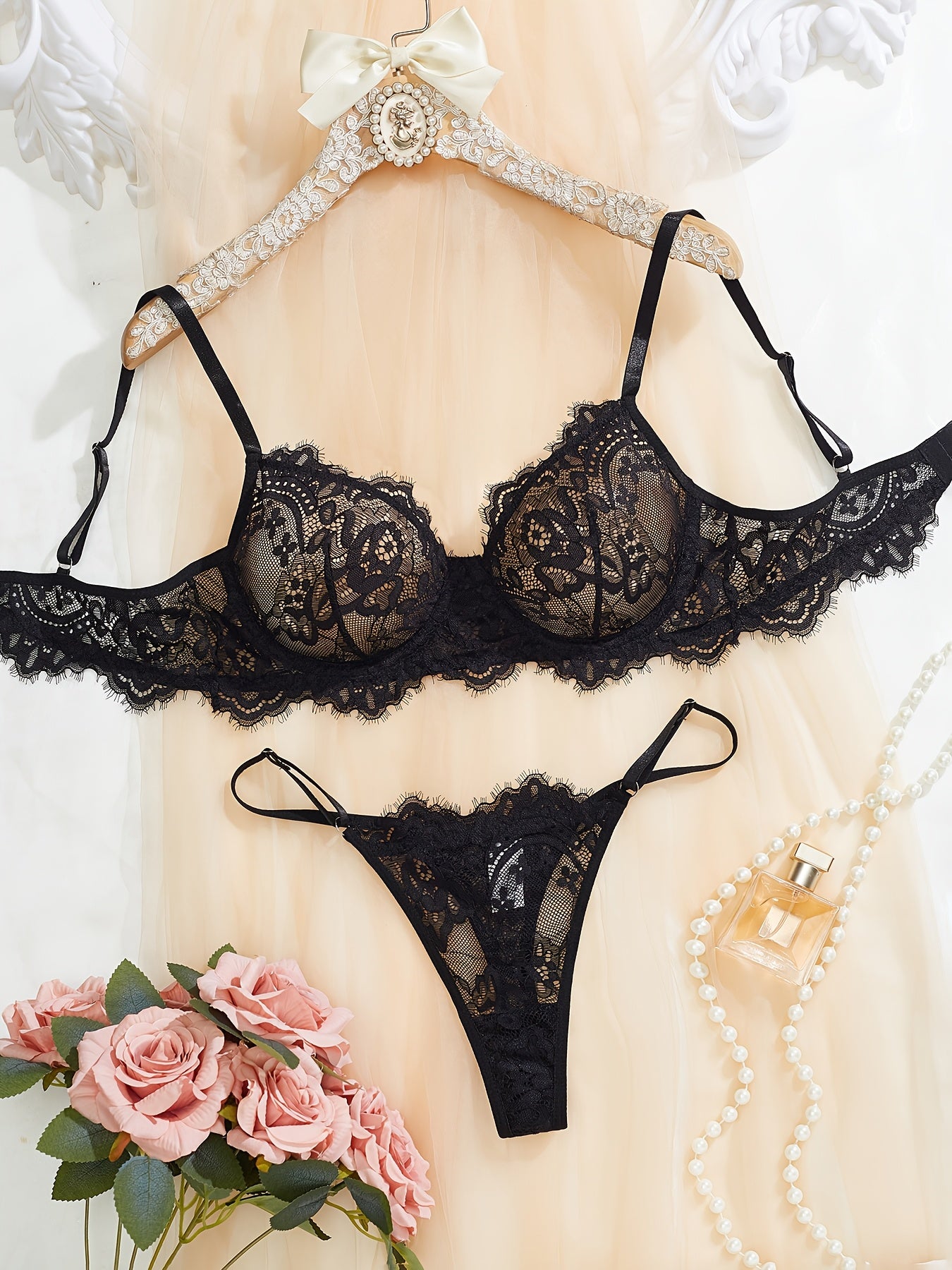 Women’s Sexy Lace Underwire Lingerie Set with Medium Support