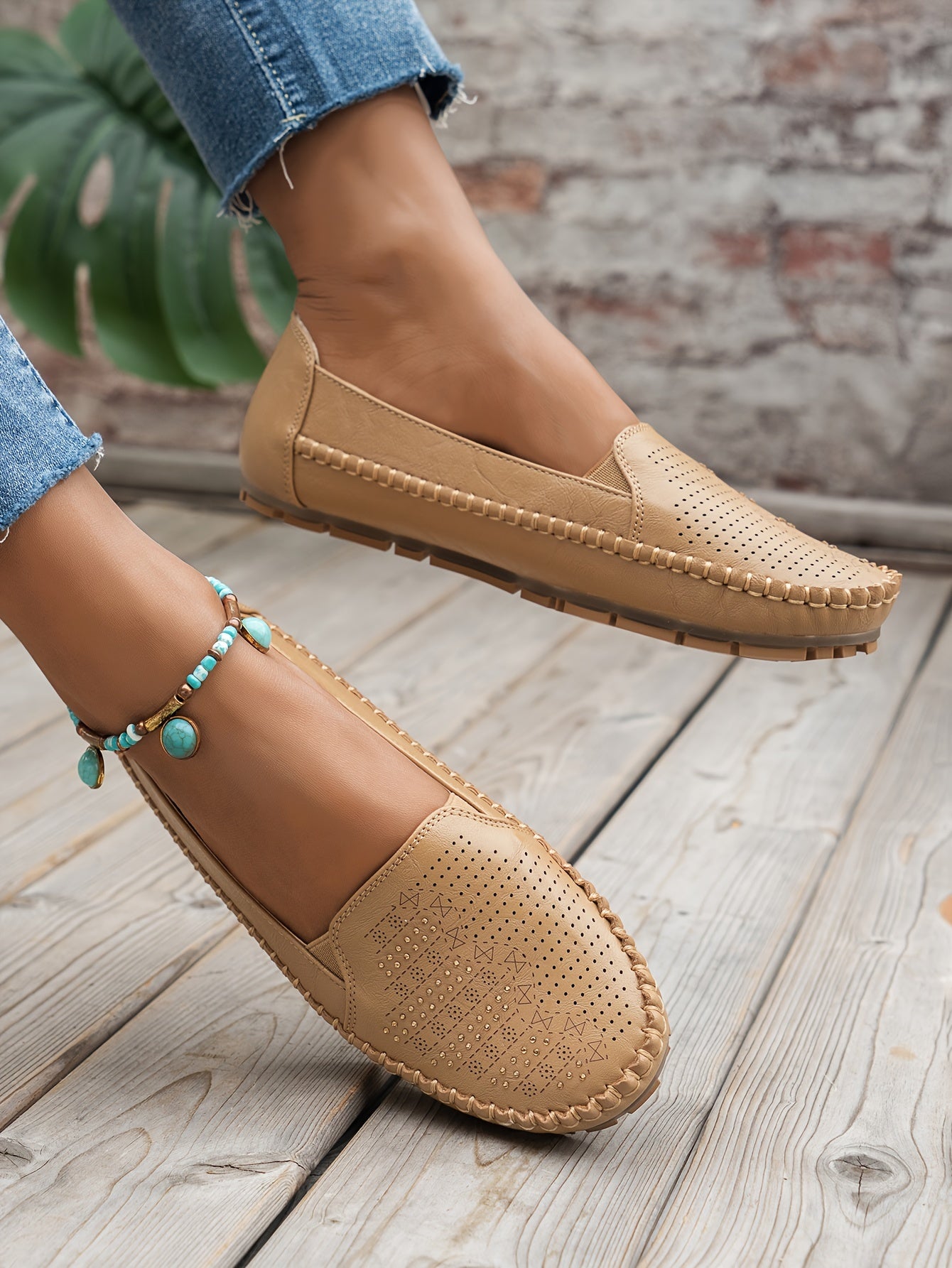 Women's Retro Perforated Flat Shoes, Comfy Breathable Round Toe Slip On Shoes, Casual Outdoor Loafers