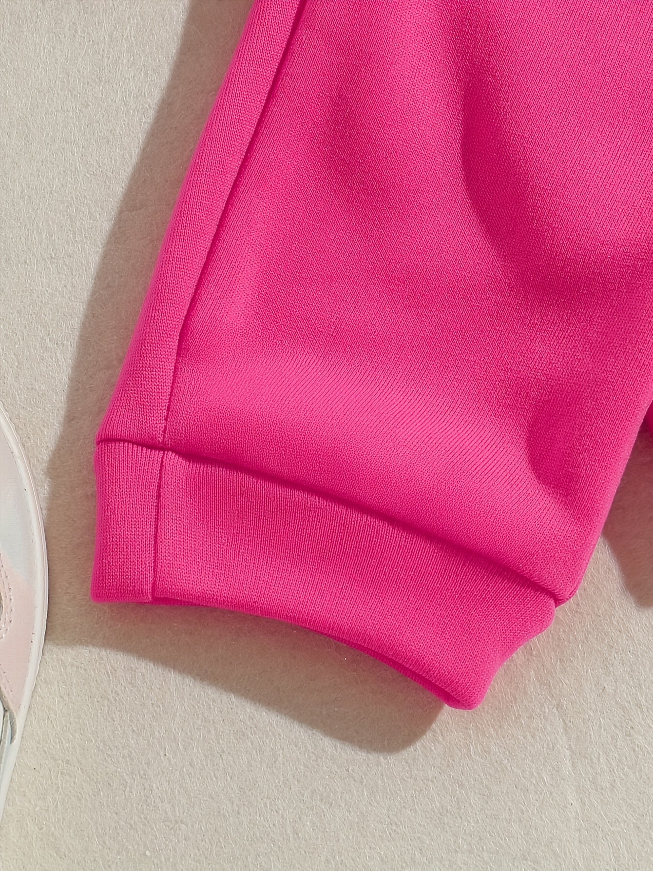 Տղա աղջիկների աշուն/ձմեռ տառերով դրոշմված տաք, աստառով սվիտեր և մարզաշապիկ, իդեալական է բացօթյա օգտագործման համար