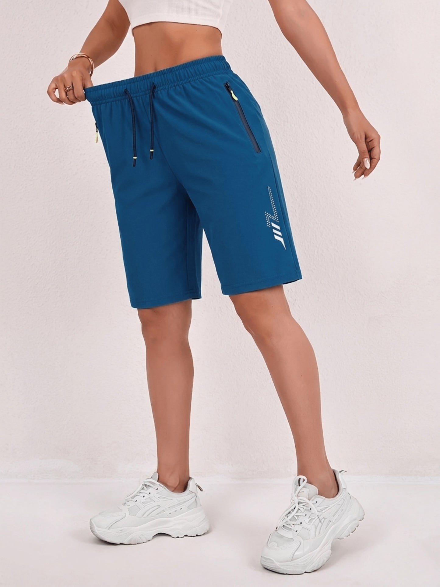 Women's Loose-Fit Quick-Dry Sports Shorts with Zipper Pockets