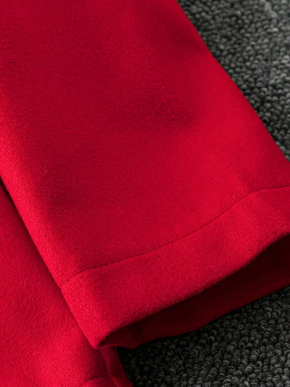 1 հատ կանացի էլեգանտ վարդագույն բլեյզեր՝ հաստ ձմեռային վերարկու ծաղկային նախշերով, կառուցվածքային օձիք և մեկ կոճակով փակում, երկար թևքով կարված բաճկոն՝ աշուն/ձմեռ սեզոնի համար