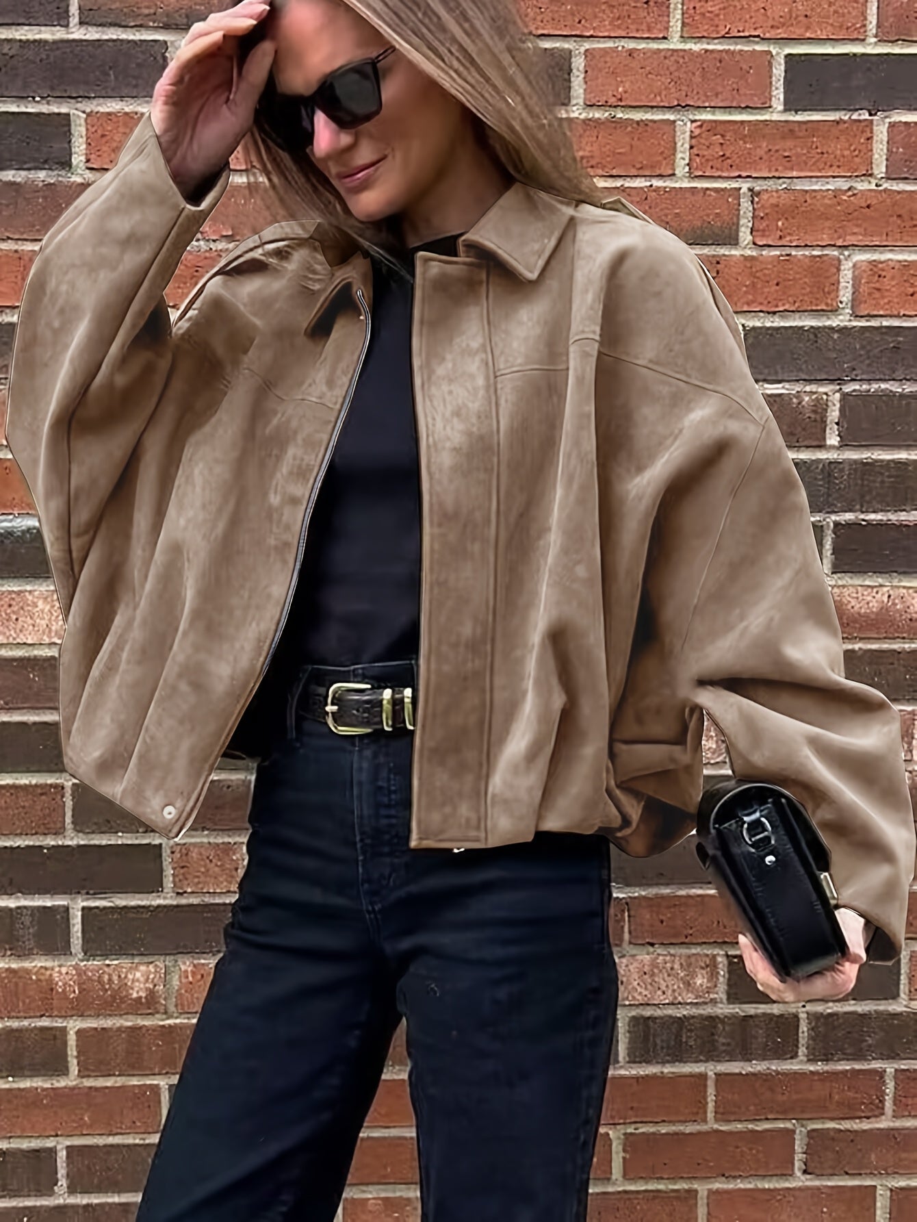 Կանացի վինտաժային բոմբեր բաճկոն - ազատ չափի երկար թևքով, կայծակաճարմանդով և իջեցված ուսերով, շագանակագույն առօրյա վերնազգեստ աշուն/ձմեռ համար, չձգվող գործվածք, իդեալական է առօրյա հագուստի համար, աշուն-ձմեռ բաճկոն | Վինտաժային բոմբեր ոճ | Zipp