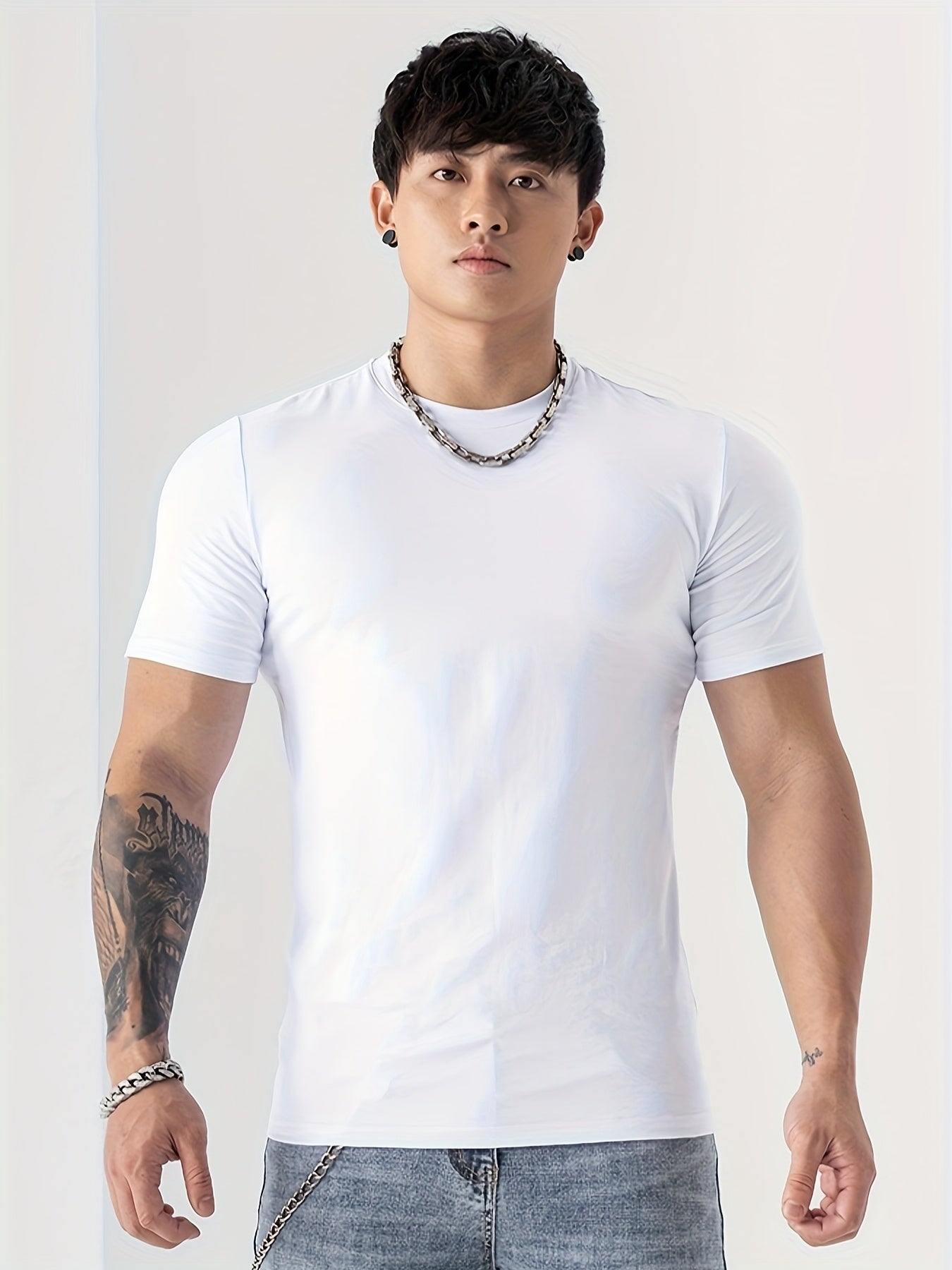 Men's Summer Athletic T-Shirt - Moisture-Wicking Stretch Fabric Slim Fit Round Neck Short Sleeve Tee for Gym, Running, Training - Solid Color Black, Gym Apparel   Machine Washable Top, Gym Shirts