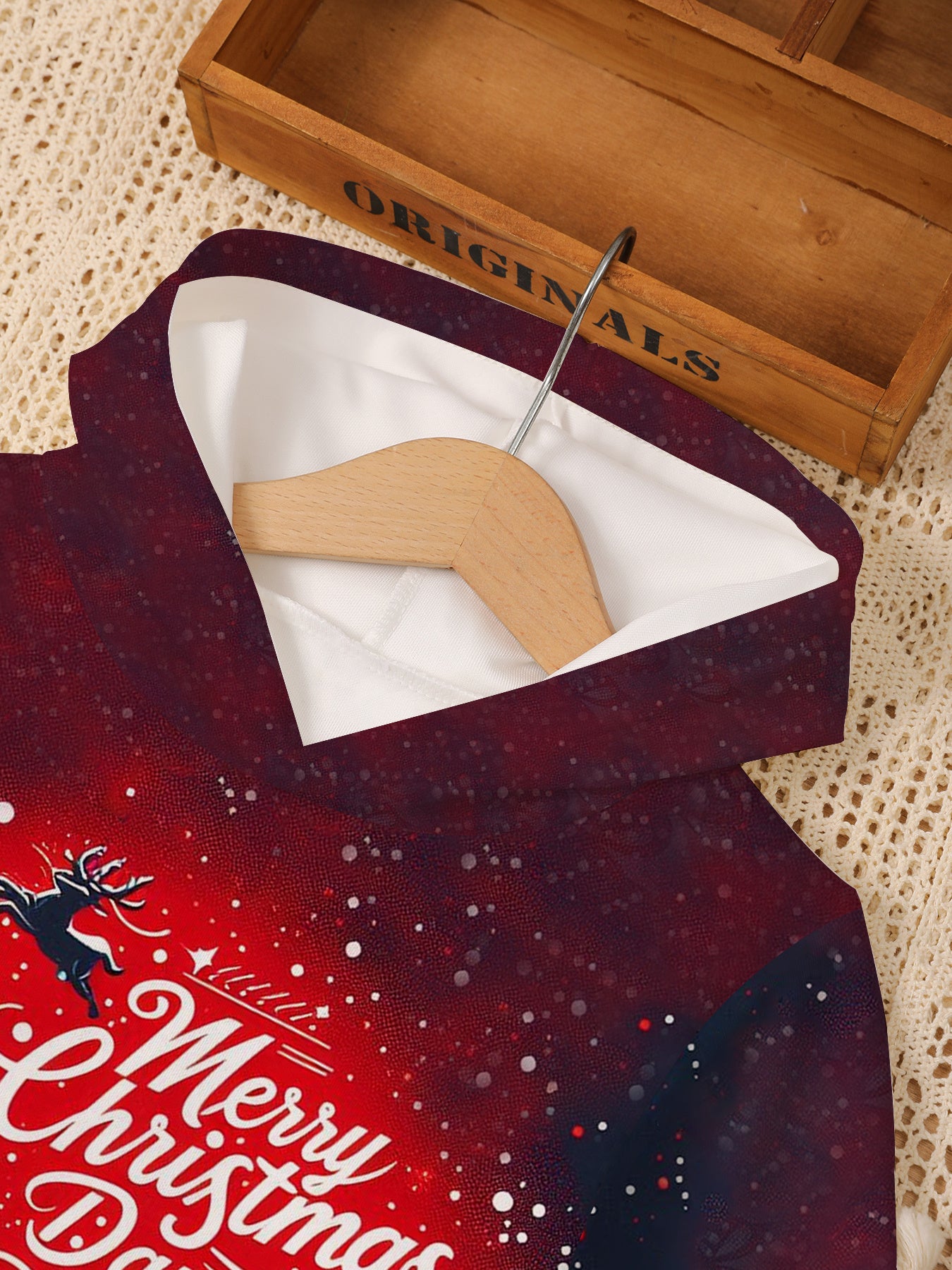 2pcs Boys' Christmas Sweatsuit Set with 3D Santa & Reindeer Print Hooded Sweatshirt & Matching Pants - Red/Green Winter Outfit, Snowflake Patterns, Cozy Casual Wear for /Kids Holiday Party (Hand Washable), Perfect for Outdoor