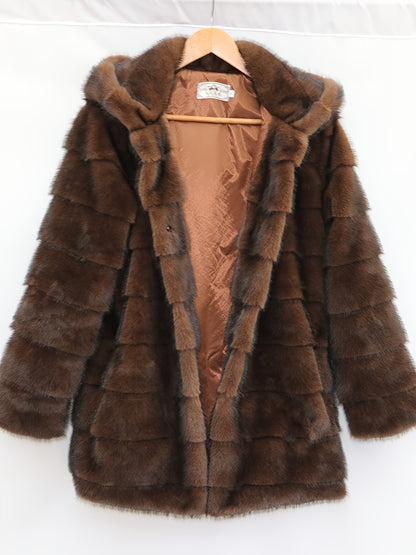 Կանացի էլեգանտ շքեղ ձմեռային վերարկու - երկար պաշտոնական և առօրյա վերարկու, չձգվող ցուրտ եղանակի բաճկոն՝ երեկույթների, գրասենյակի, առօրյայի համար - Կանացի էլեգանտ վերարկու, երեկույթի հագուստ, բարդ դիզայն, փափուկ հյուսվածք, ոճային ձմեռային վերարկու