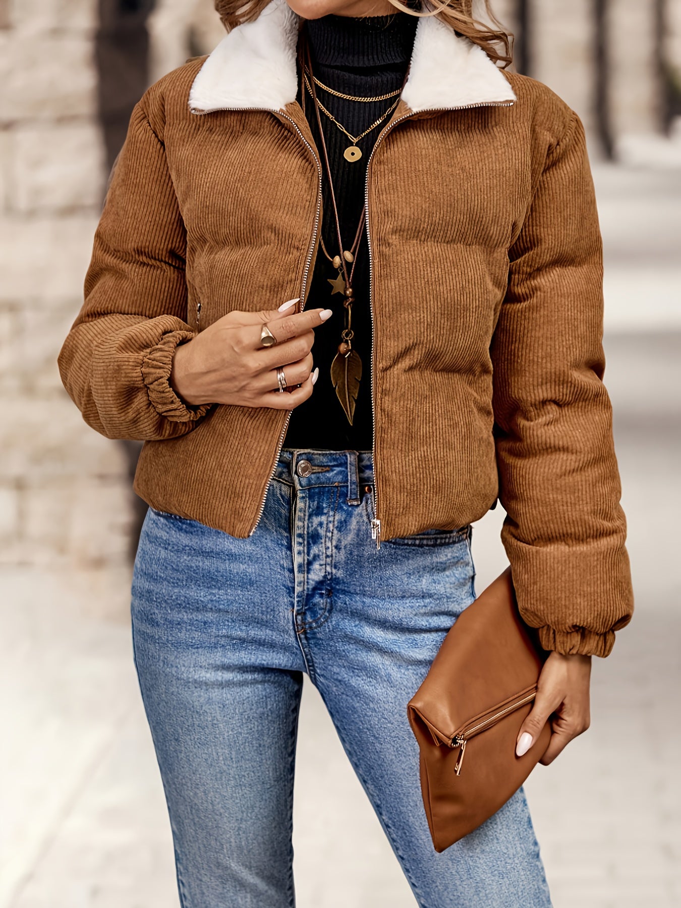 Կանացի աշնանային և ձմեռային վերարկու - նորաձև տաք բաճկոն