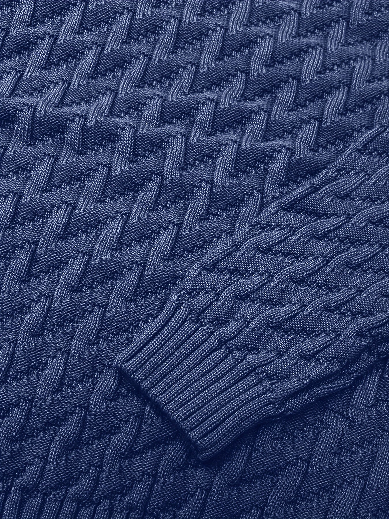 Աշուն/ձմեռ նորաձև, բարձր օձիքով տրիկոտաժե վերնաշապիկ, նորաձև և բազմակողմանի, կատարյալ է ինչպես առօրյա, այնպես էլ գործնական առիթների համար