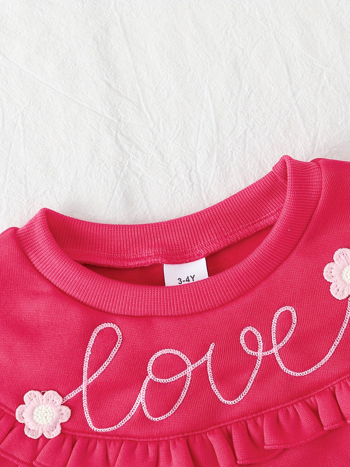 2pcs Soft Comfortable Girls' Outfit, New Year Christmas Valentine'S Day Set with Solid Color Long Sleeve Top + Elastic Waist Pants, LOVE Letter Embroidery Pattern, for Outdoor, Party, Birthday, Casual Wear, Party Attire, Eleg