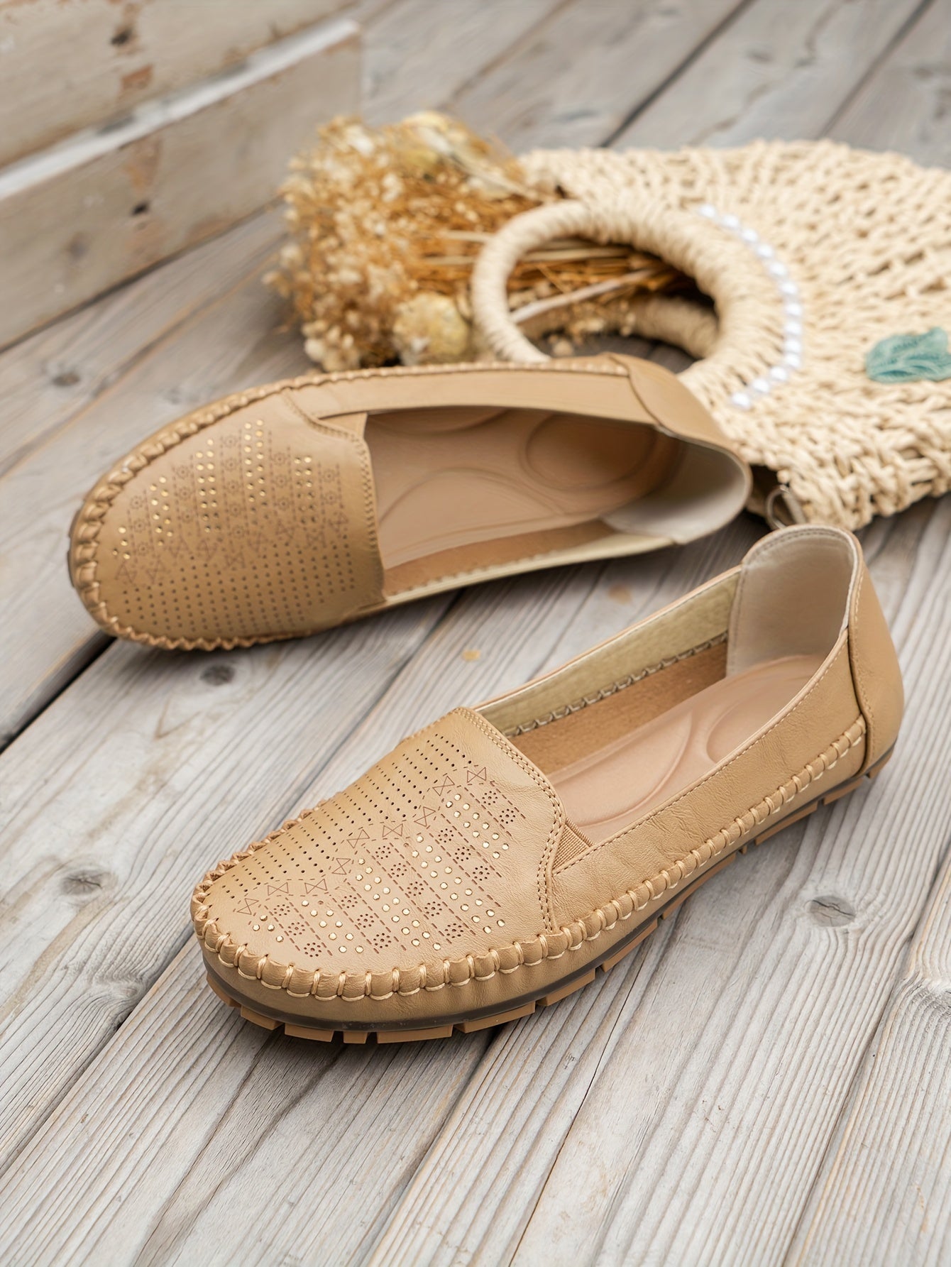 Women's Retro Perforated Flat Shoes, Comfy Breathable Round Toe Slip On Shoes, Casual Outdoor Loafers