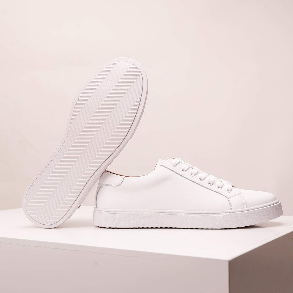 Plus Size Men's Casual Athletic Shoes with Rubber Non-Slip Sole