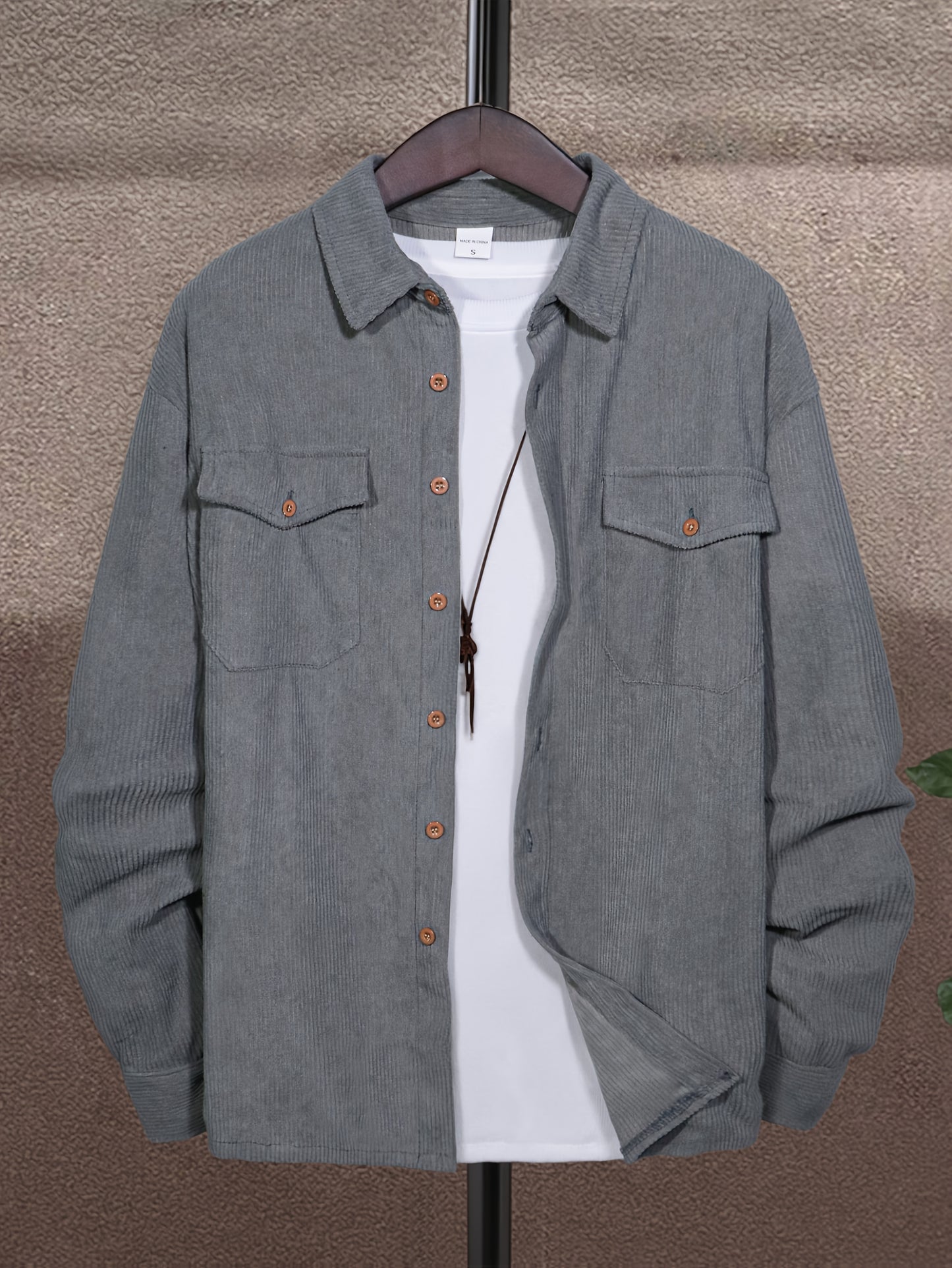 Men'S Long-Sleeve Business Casual Shirt in Lightweight Fabric for Spring And Summer, Featuring a Wrinkle-Resistant And Easy-Care Design.