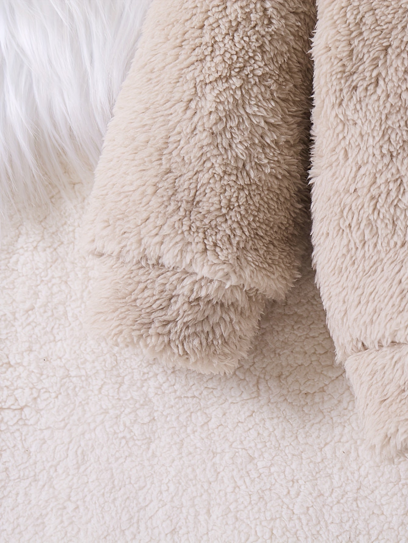 Տղաների աշնանային և ձմեռային նորաձև, առօրյա, պարզ, խելոք, տաք, միագույն, փափուկ, արջուկի տեսքով ասեղնագործված վերնաշապիկով, երկկտորանոց, հիանալի է բացօթյա օգտագործման համար