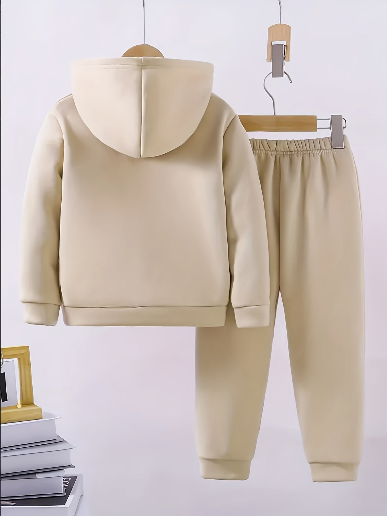 2pcs Boys' Casual Polyester Tracksuit Set, Los Angeles Alphabet Print, Medium Stretch Knit Fabric, Regular Fit, with Fleece-Lined Long Sleeve Hoodie and Joggers, for Daily & Outdoor Wear, Fall/Winter Warmth, for Outdoor