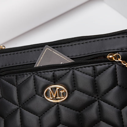 Կանացի կարված, մեծ տարողությամբ, ամենօրյա ուսի պայուսակ՝ ծոպավոր զարդարանքներով, բազմաթիվ կայծակաճարմանդներով և կարգավորվող ուսի գոտիով