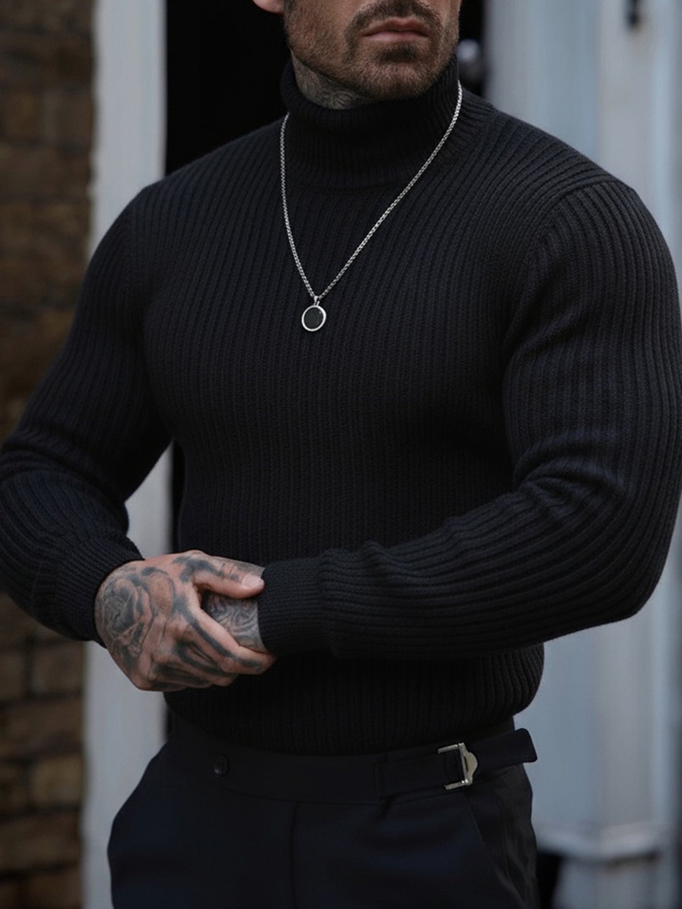 A Men'S Turtleneck Sweater Featuring Vertical Stripes, Designed for a Slim Fit with a Soft And Skin-Friendly Texture. The Textured Design Offers a Neat Appearance Without Being Cumbersome. This Style Is Suitable for Various O
