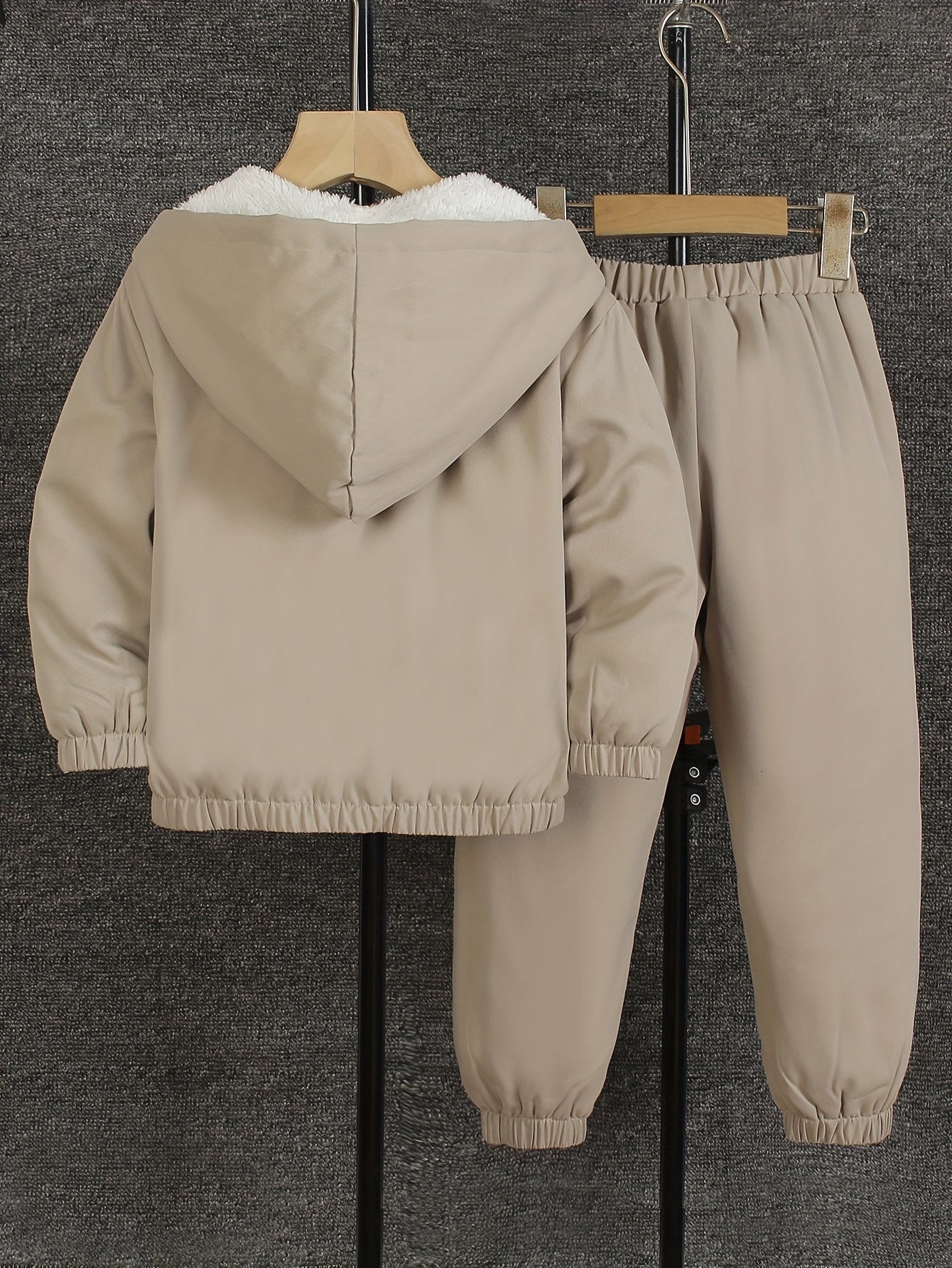 2pcs Set: a Set of Young Boys' Autumn And Winter Fleece Long-Sleeved Trousers Suit, for Outdoor