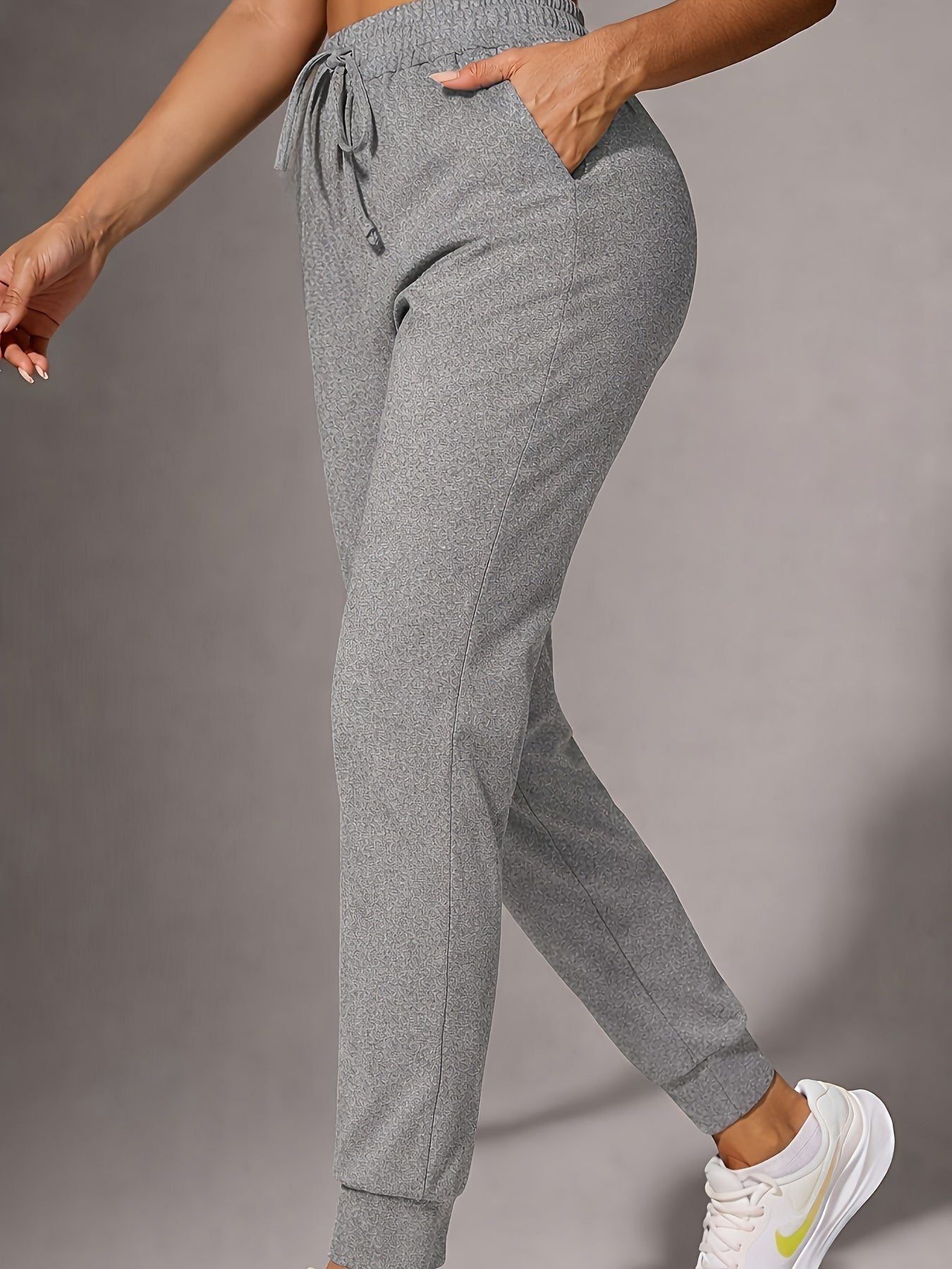 High-Waisted Lightweight Women's Athletic Joggers for Spring/Summer