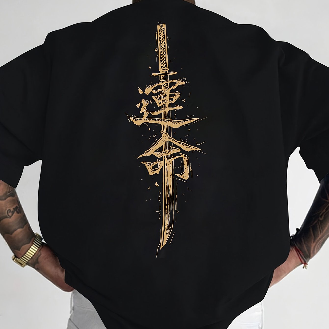Men'S Japanese Samurai Sword Graphic T-Shirt - Casual Loose Fit Crew Neck, Short Sleeve Tee with Red Stylized Japanese Katanas Design, Breathable Polyester for Spring  Summer Outdoor Wear