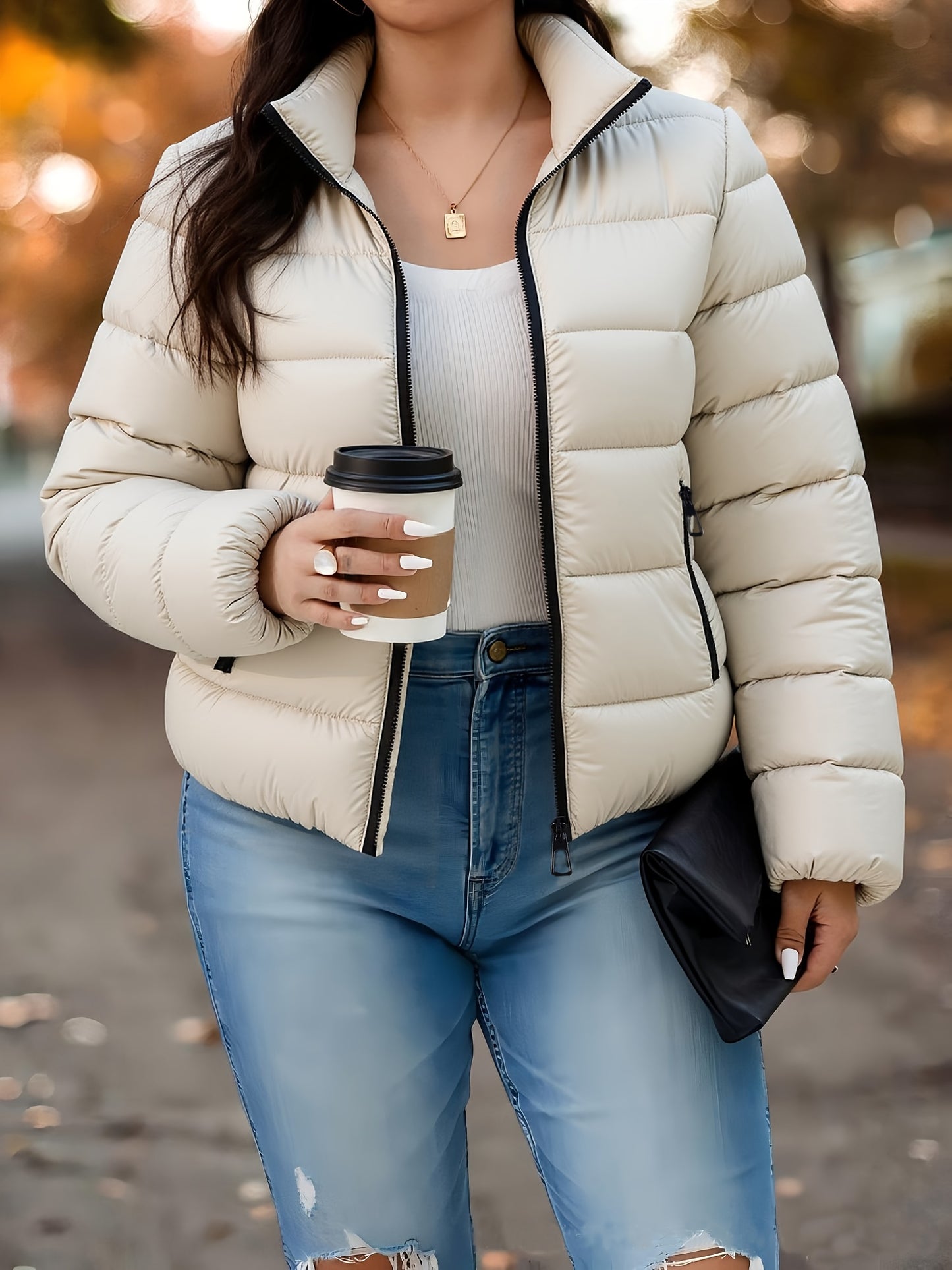 Կանացի էլեգանտ ձմեռային տաք բաճկոն՝ կայծակաճարմանդով, առջևի մասում՝ A-գծի ուրվագիծ և կանգնած օձիք - Բեժ/սպիտակ վերարկու՝ կայծակաճարմանդով, լվացքի մեքենայով լվացվող վերնազգեստ՝ ամենօրյա և պաշտոնական միջոցառումների համար - Cozy Winter Outer J