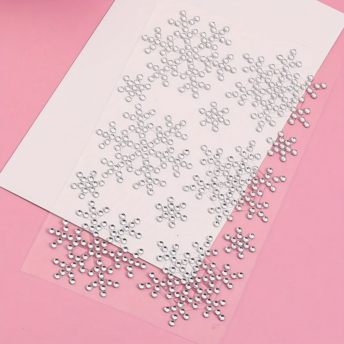 1 հատ սպիտակ 3D ձյան փաթիլի տեսքով աչքի կպչուն պիտակ՝ փայլուն դեմքի և կոպերի զարդարանք, թանկարժեք քարերով կպչուն պիտակ Y2K-ի համար, երաժշտական ​​փառատոնի, երեկույթի դիմահարդարման, ձմեռային զգեստի համար՝ հեշտ կիրառվող շքեղ աքսեսուար