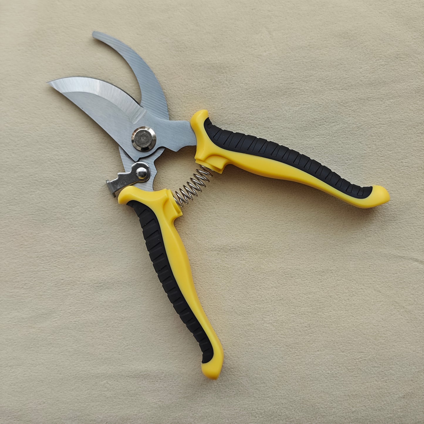 Gardening Scissors | Comfortable Grip, Spring-Assisted, Sharp and Non-Slip, Ideal for Pruning Branches and Flowers, Modern Stainless Steel Blades