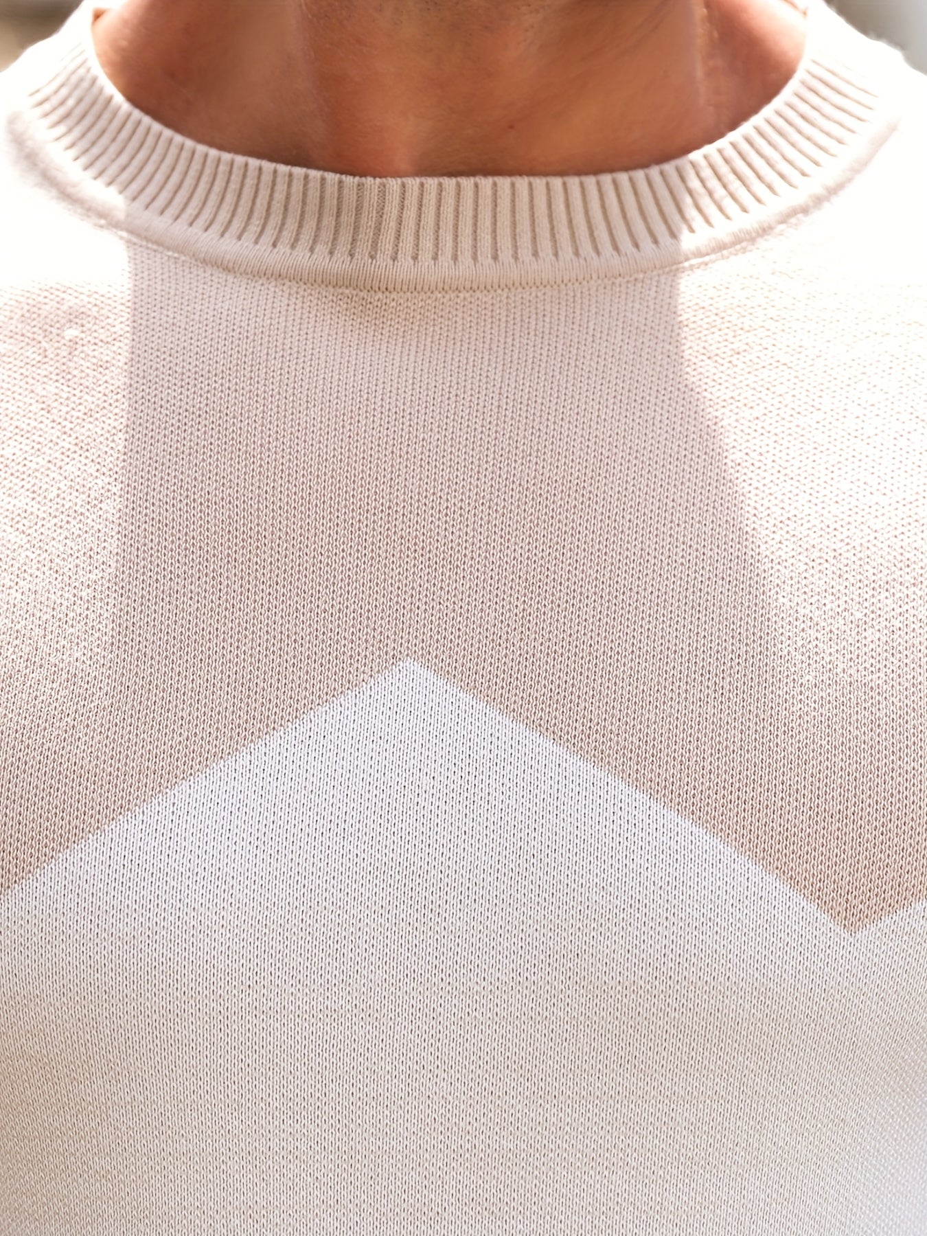 Տղամարդու կլոր վզնոցով սվիտեր աշնանային և ձմեռային համար, առօրյա երկար թևքերով, եռագույն երկրաչափական նախշերով և ժակարդե գործվածքով