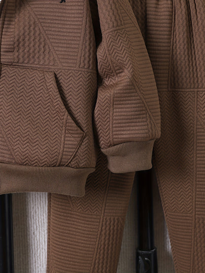 2 հատ տղաների համար նախատեսված առօրյա հագուստի հավաքածու, երկար թևքերով գլխարկով բաճկոն՝ ասեղնագործությամբ և կայծակաճարմանդով, երկրաչափական նախշերով տրիկոտաժե տաբատ, պոլիեսթերից և սպանդեքսի աստառով, սովորական չափսի՝ աշուն/ձմեռ, բացօթյա օգտագործման համար