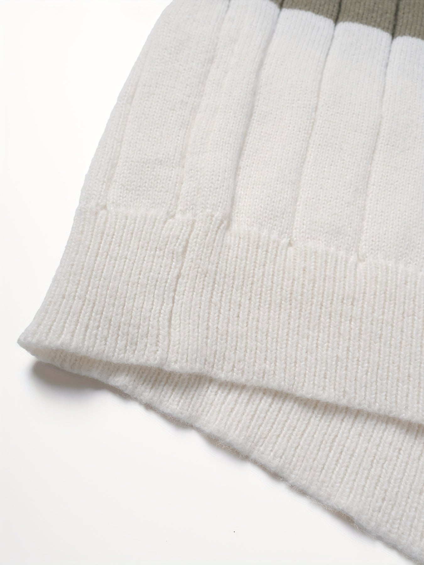 Տղամարդու ոճային գծավոր տրիկոտաժե պուլովեր սվիտեր - ամենօրյա կլոր վզնոցով, հարմար է գարնանը, աշնանը և ձմռանը կրելու համար