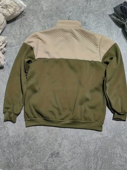 Տղամարդու աշնանային և ձմեռային կիսաճտքավոր սպորտային սվիտեր՝ հարմար մարզումների, վազքի և ֆիթնեսի համար, ոճային և հարմարավետ դիզայնով, փոքր վանդակավոր կանգնած օձիքով և հասանելի է մեծ չափսերով։