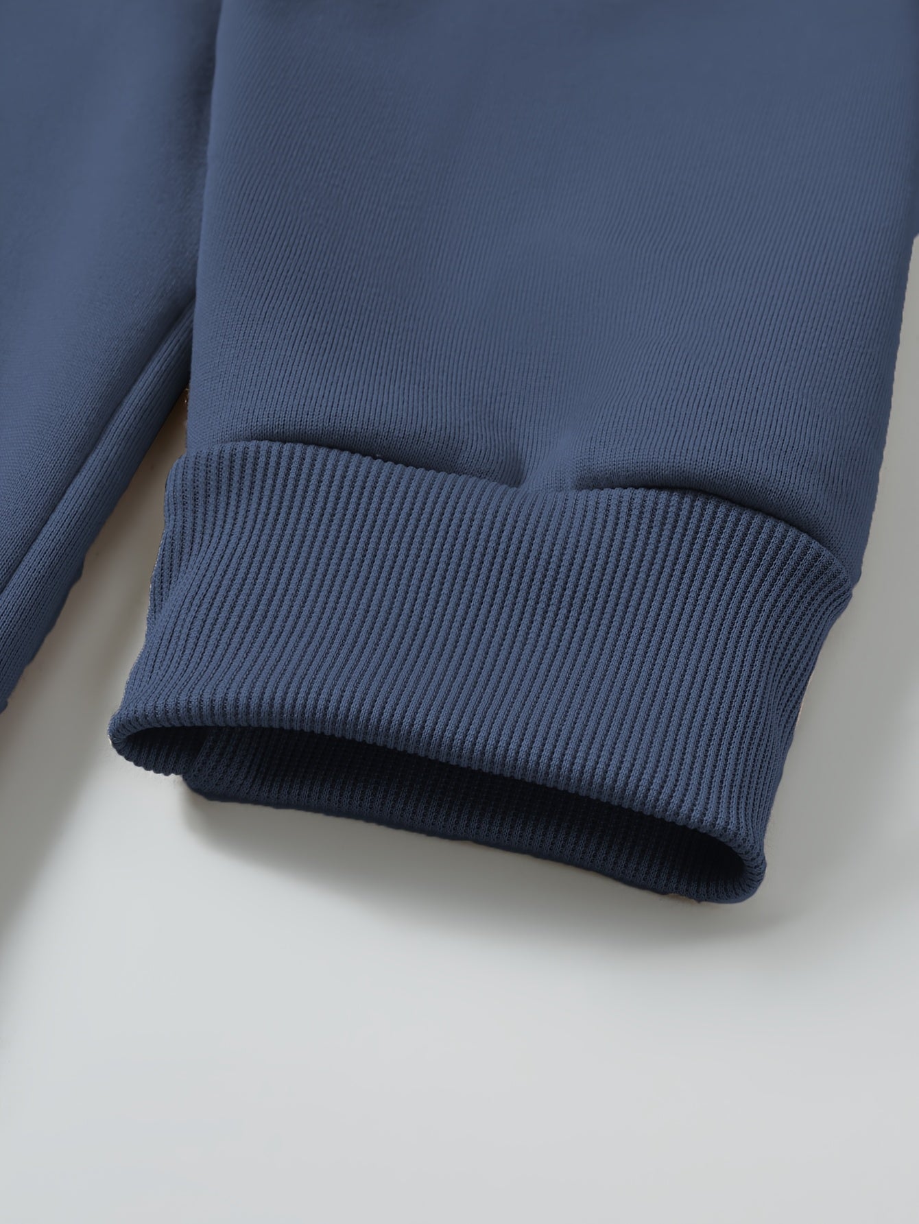 Men'S Minimalist Red & Christmas Tree Print Hooded Sweatshirt - Long Sleeve Casual Pullover with Piping, Regular Fit Winter Warmth for Holiday Parties, Outdoor Activities & Casual Attire, Christmas Sweatshirt, Seasonal Fashio