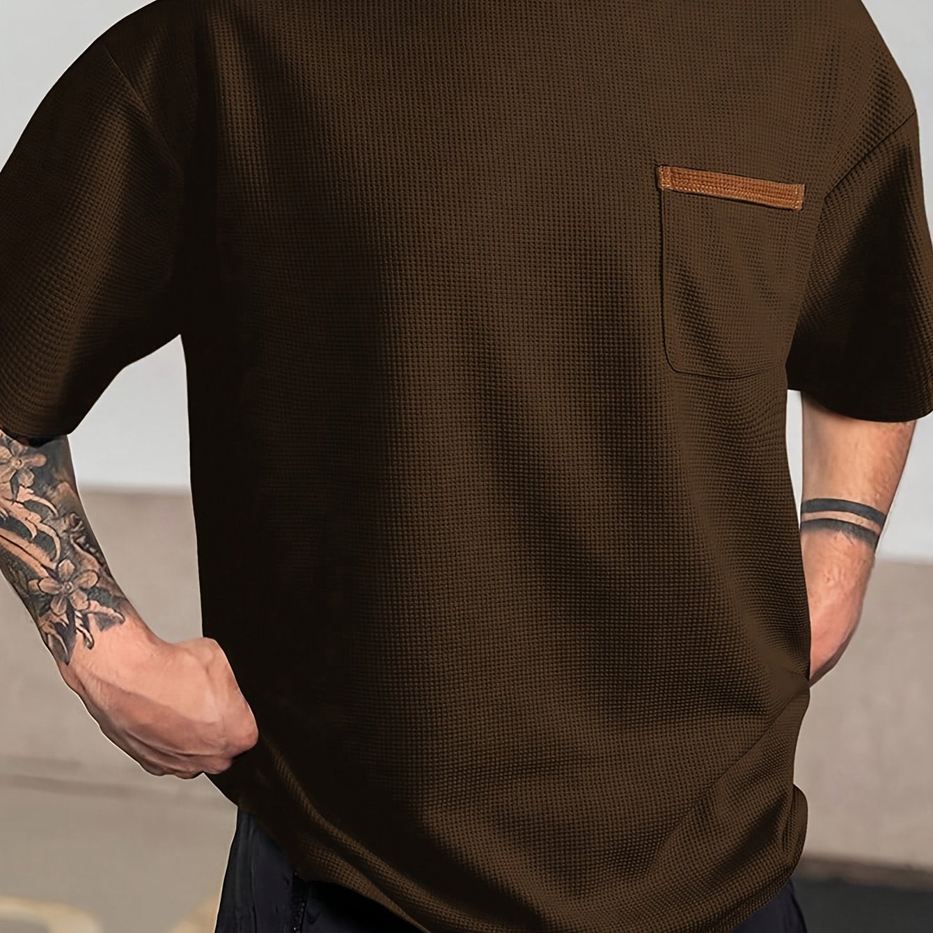 Men's Solid T-shirt With Chest Pocket, Casual Short Sleeve Crew Neck Tee, Men's Clothing For Summer Outdoor