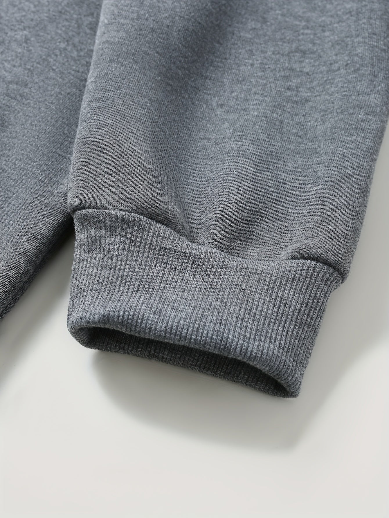 Men'S Minimalist Red & Christmas Tree Print Hooded Sweatshirt - Long Sleeve Casual Pullover with Piping, Regular Fit Winter Warmth for Holiday Parties, Outdoor Activities & Casual Attire, Christmas Sweatshirt, Seasonal Fashio