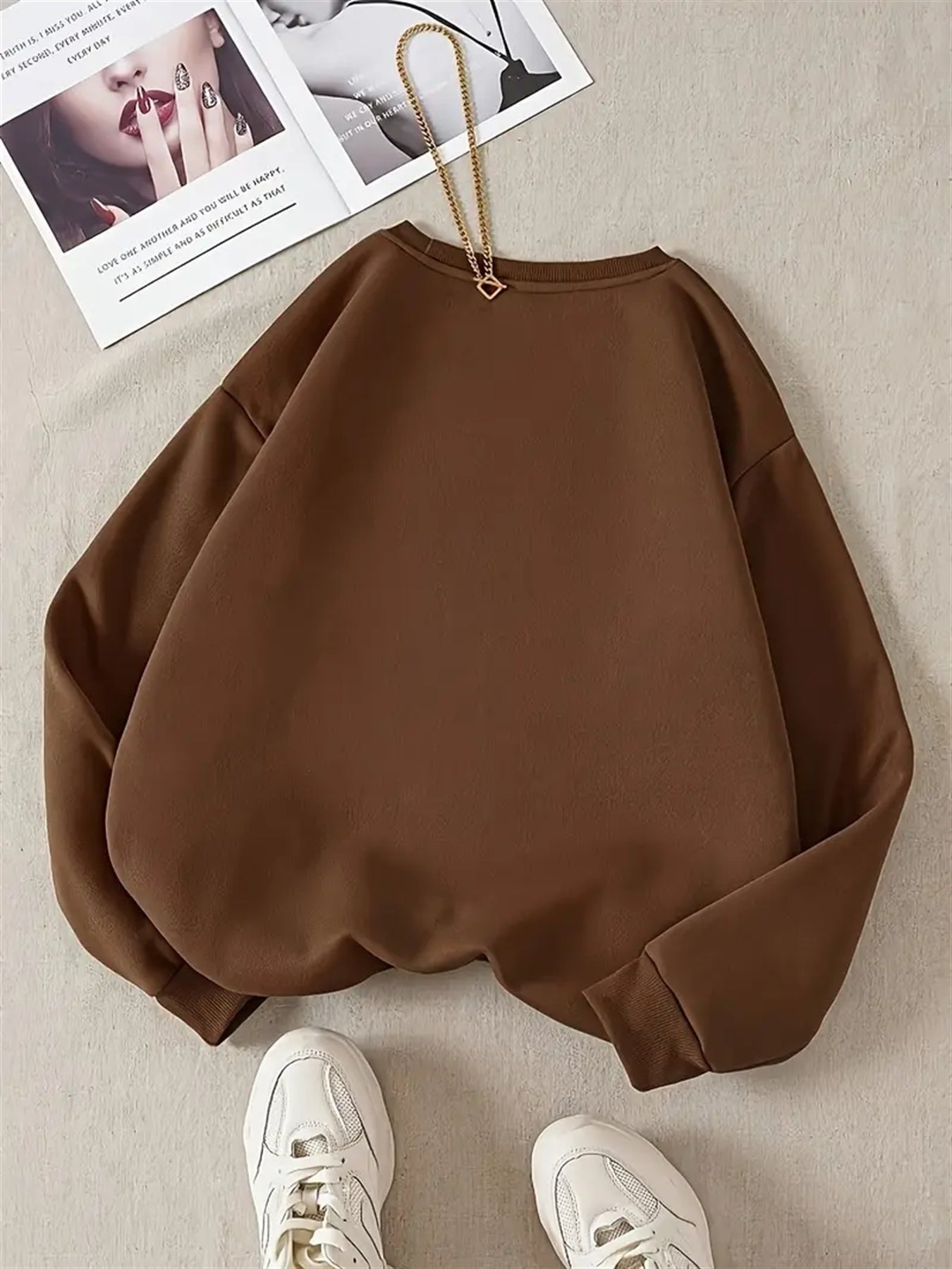 Women's Fleece-Lined Round Neck Pullover Sweatshirt - "JESUS" Christmas Print, Comfortable Loose Fit for All Seasons, Festive Holiday Design Casual Top