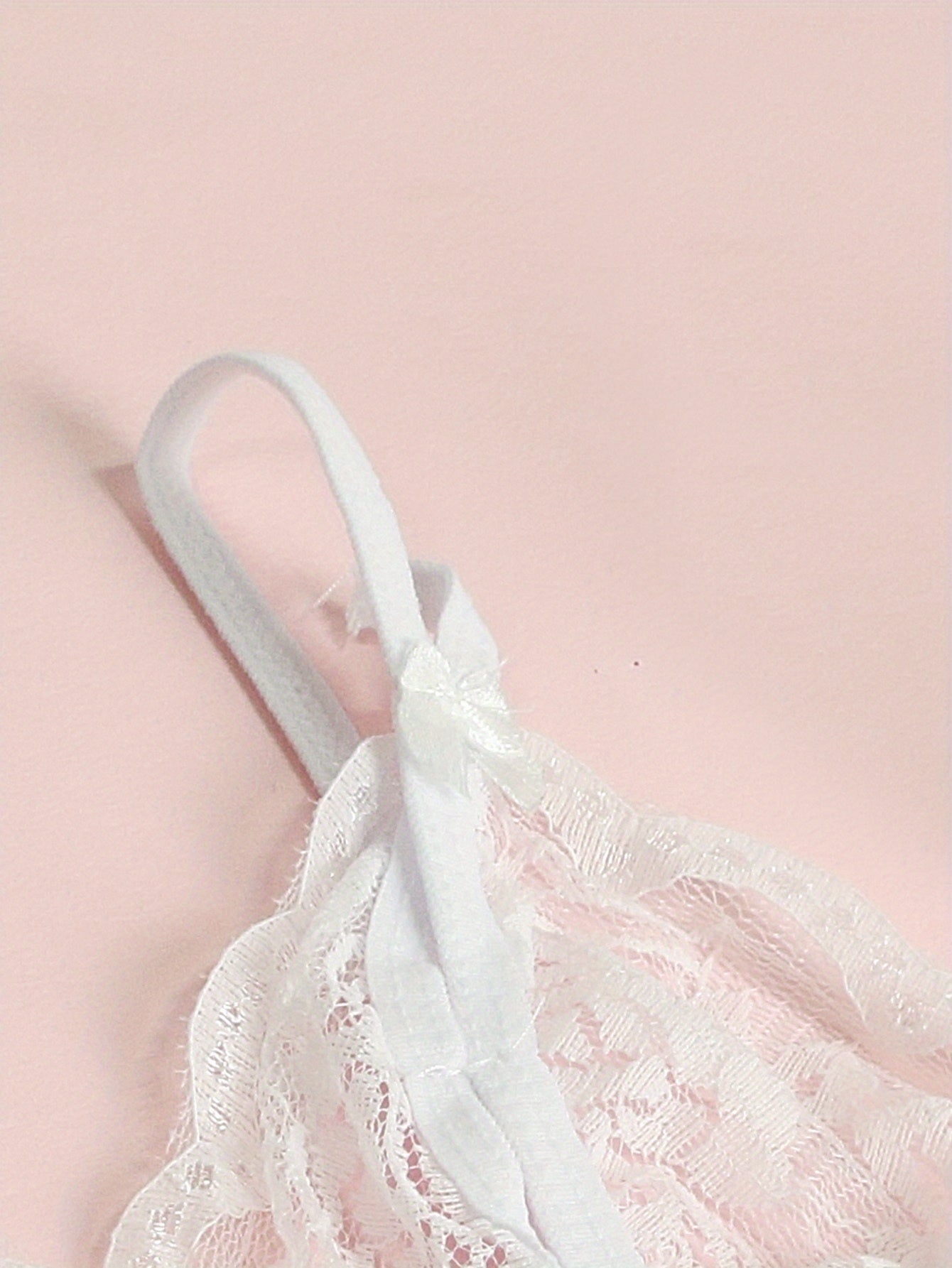 Sexy V-Neck Lace Floral Sexy Lingerie Bra Crotchless Panties, Women'S Sexy Lingerie, Free-To-Take Three-Point Lingerie Set, Suitable for Halloween, Christmas, Thanksgiving, Valentine'S Day, Give Gifts to Girlfriends And Surpr