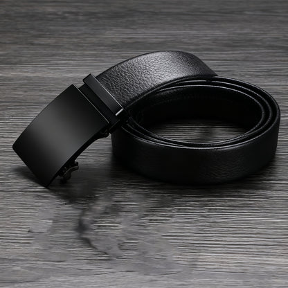 5 հատ տղամարդկանց համար նախատեսված գործնական հավաքածու, որը ներառում է քվարցային ժամացույց, գործնական գոտի, դրամապանակ, գրիչ և բանալիի շղթա