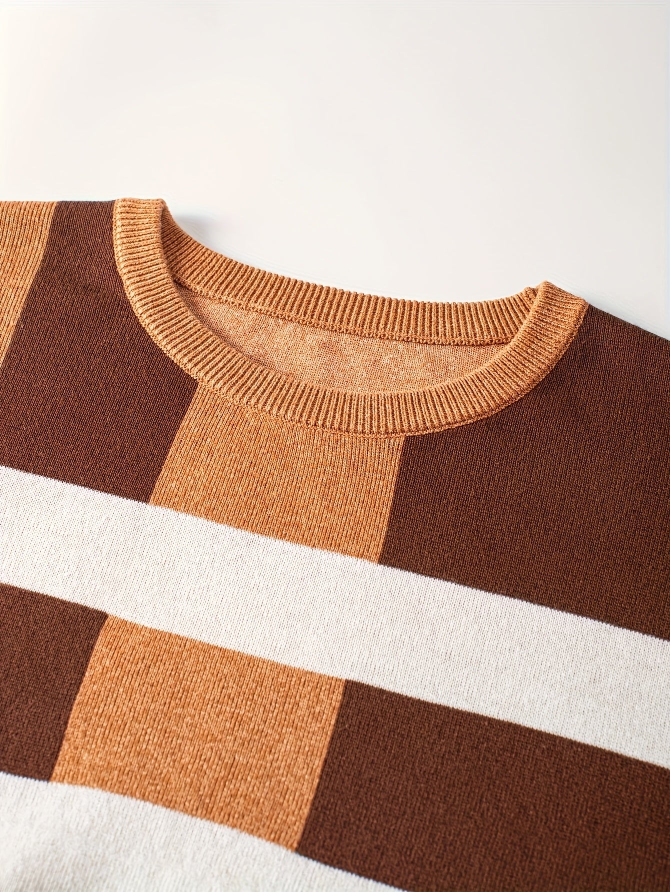 Men's Round Neck Casual Striped Warm Sweater Fashion Knit Pullover Top