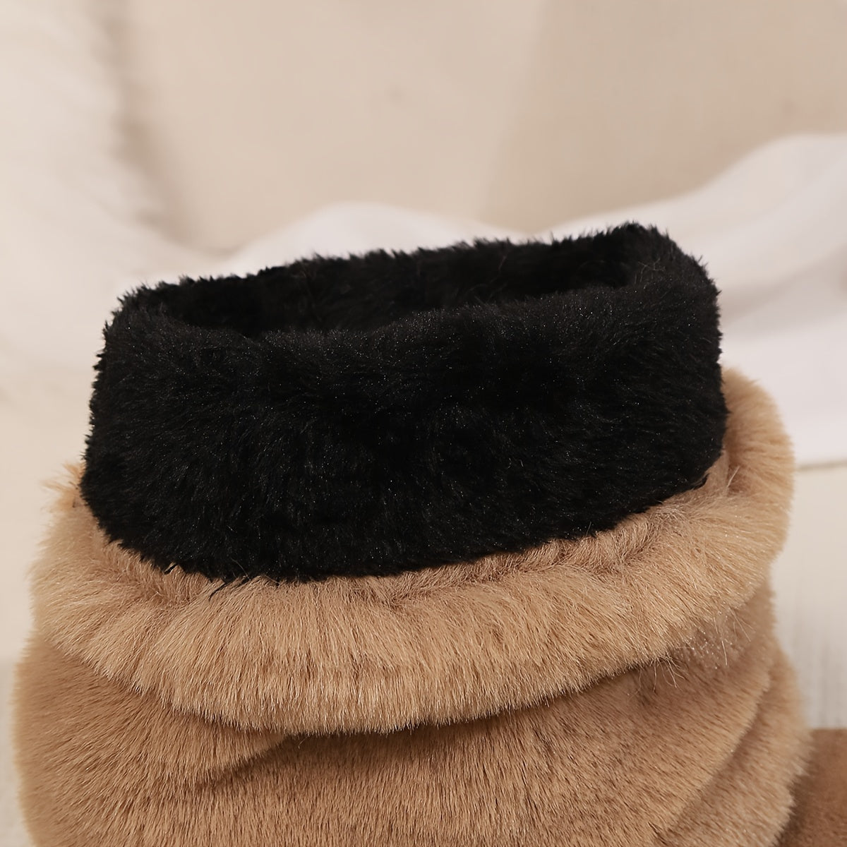 Կանացի նորաձև, միագույն, մինչև կրունկ հասնող փափուկ կոշիկներ, սահող փակմամբ, հարթ ծայրով, պլատֆորմա կրունկով, հարմարավետ և տաք, գործվածքով երեսպատված ձմեռային կոշիկներ - TPR ներբան, միջին կրունկ, եվրոպական հատուկ արտադրանք Հուիժոուից: