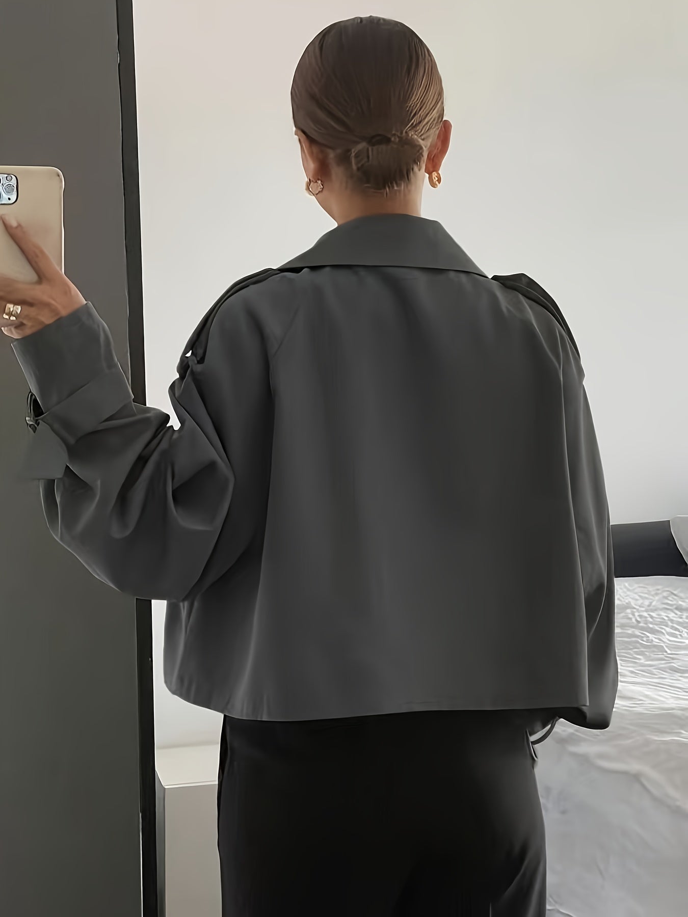 Կանացի գարուն/աշուն միագույն, պարզ, ազատ, առօրյա, կարճ, երկար թևքերով տրենչ-բաճկոն