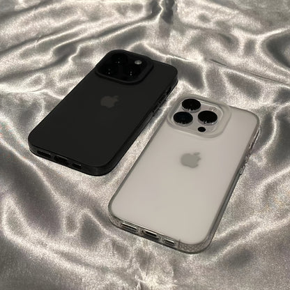 Անփայլ թափանցիկ պատյան, որը նախատեսված է Iphone մոդելների 16, 15, 14, 13, 12, և 11 Pro Max-ի համար, որն առաջարկում է հարվածից դիմադրություն և տեսախցիկի պաշտպանություն, հարմար է Iphone 14, 15 և 16 Plus-ի համար:
