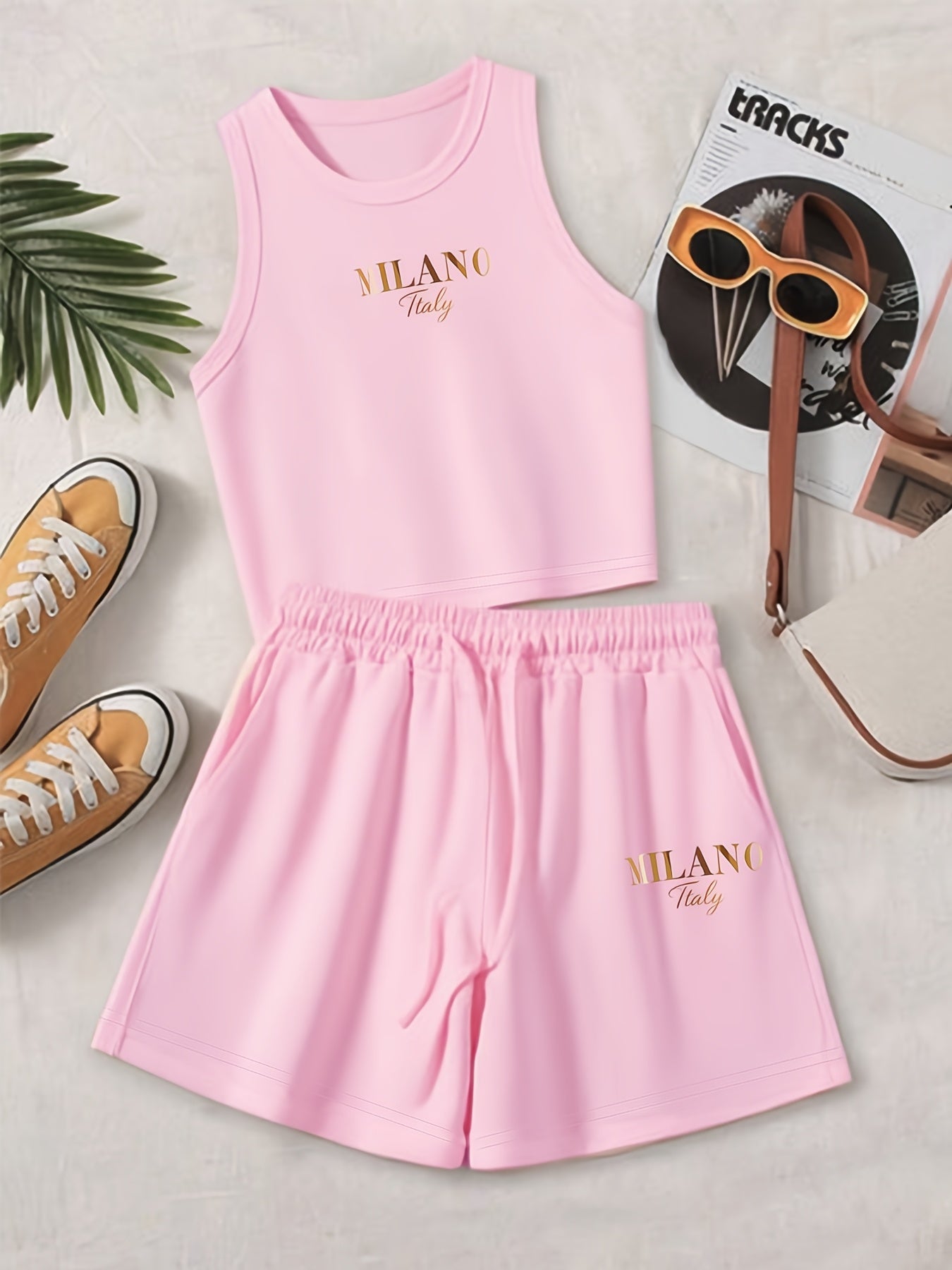 Casual Women’s Two-Piece Suit with Graphic Print Vest & Shorts