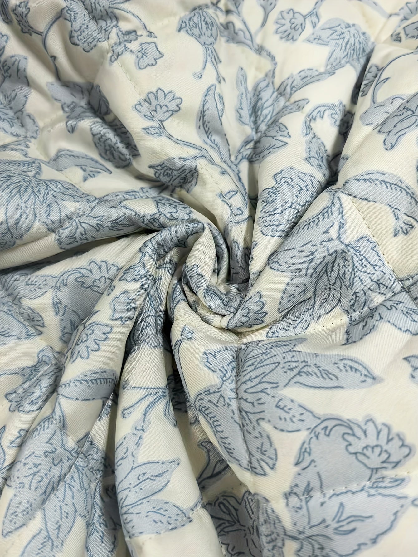 Plus Size, Women's Elegant Large Size Floral Print Winter Coat - Oversized Collar Long Sleeve Jacket with Pockets, Structured Fit & Machine Washable Fabric, Blue/White/Black/Beige Trench Coat for Fall & Winter, Digital Print