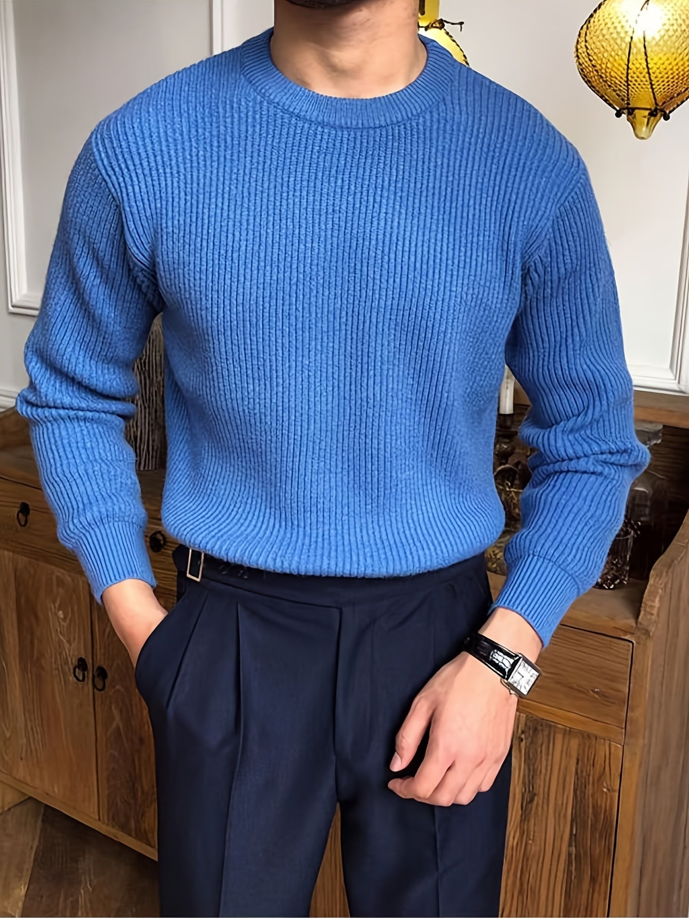 Տղամարդկանց պարզ, նորաձև միագույն երկար թևքով սվիտեր՝ հարմար աշնանային և ձմեռային սեզոնի համար, բազմակողմանի տրիկոտաժե վերնաշապիկ