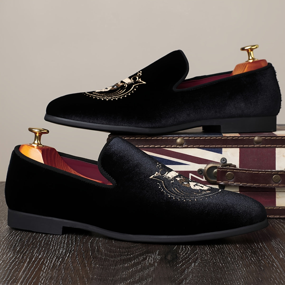 Men's Casual Slip-On Loafers with Lion Design